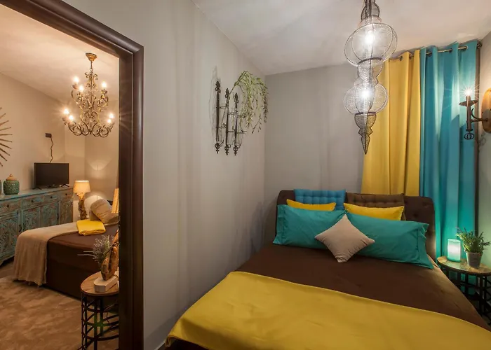 Dandy Palios Agios Athanasios Rocky - Fireplace - Village Square Chalet *